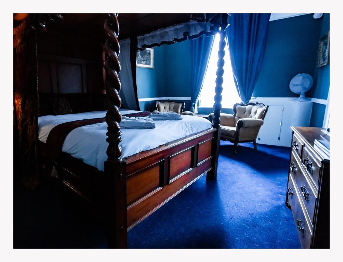 The George Hotel, 이스트데어햄 외부 사진