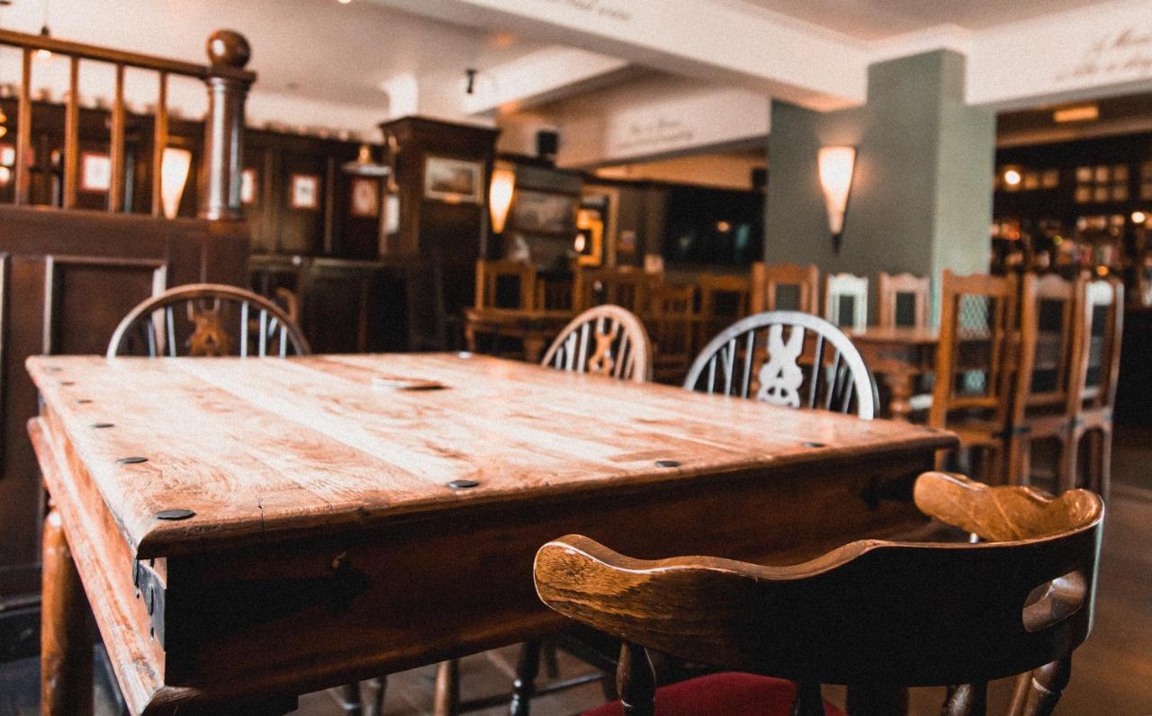 The George Hotel, 이스트데어햄 외부 사진